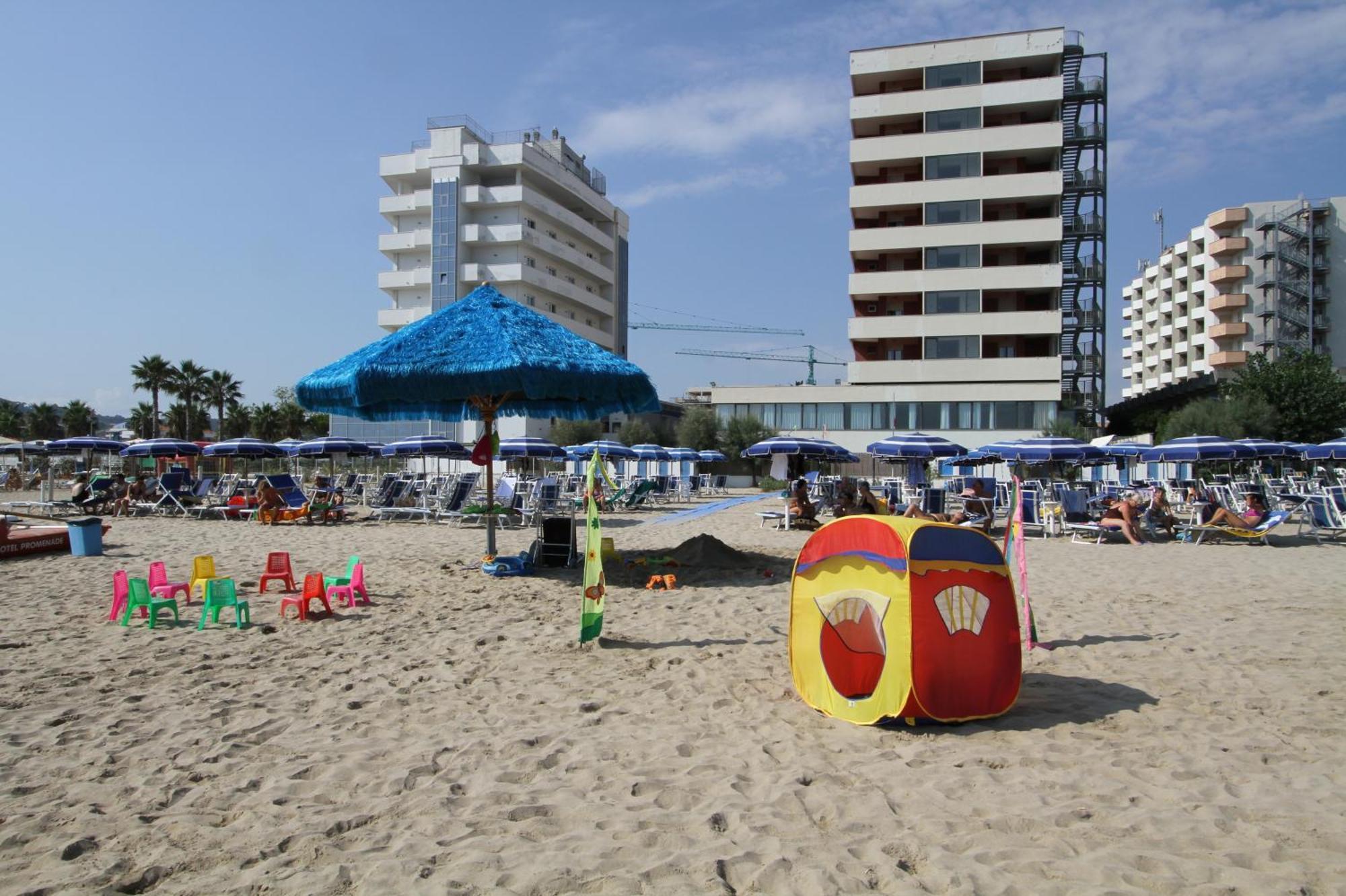 Hotel Promenade Montesilvano Marina Kültér fotó